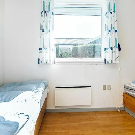 Vakantiehuis Five-bedroom Holiday In Faaborg 1 *